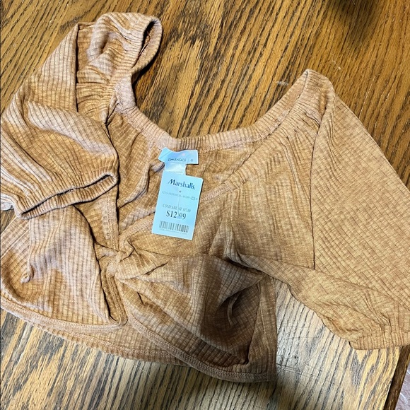 URBAN Romantics Tops - URBAN ROMANTICS~CROP TOP